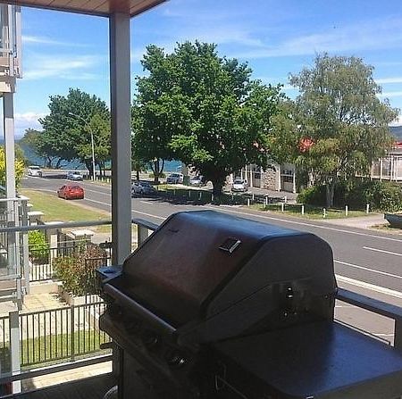 Taupo Vista - Taupo Apartment Bagian luar foto