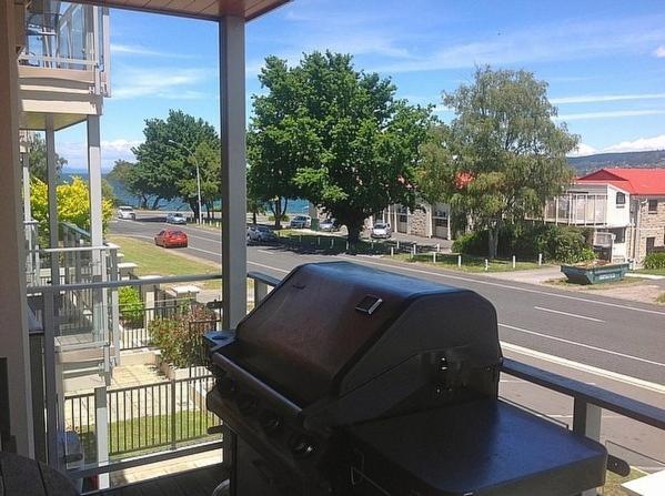 Taupo Vista - Taupo Apartment Bagian luar foto